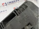 Кронштейн крепления аккумулятора (АКБ) Volkswagen Jetta 1K0915333