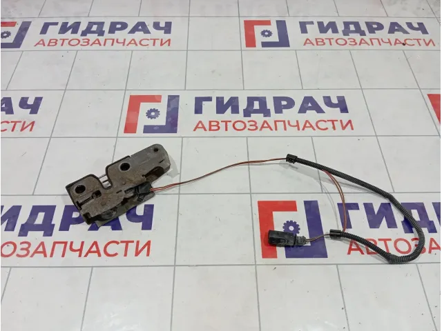 Замок капота Volkswagen Jetta 1K1823509E