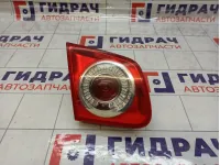 Фонарь задний внутренний левый Volkswagen Jetta 1K5945093G