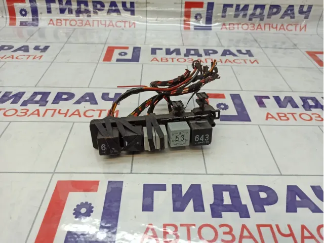 Блок реле Volkswagen Jetta