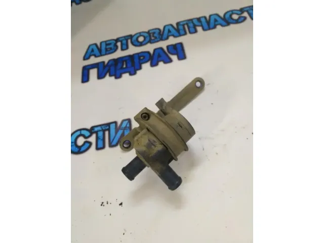 клапан вентиляции картерных газов Volkswagen Jetta 2012