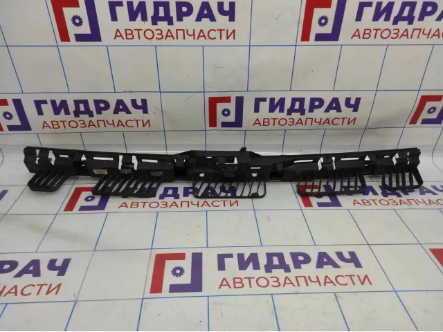 Кронштейн заднего бампера Volkswagen Jetta (A6) 5C6807863B.