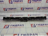 Кронштейн заднего бампера Volkswagen Jetta (A6) 5C6807863B.