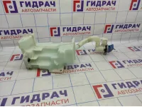 Бачок омывателя лобового стекла Volkswagen Jetta (A6) 5C6955453.