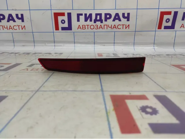Отражатель в бампер задний левый Volkswagen Jetta (A6) 5C6945105.