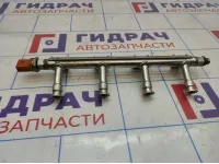 Рейка топливная Volkswagen Jetta (A6) 03F133320.