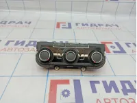 Блок управления климатической установкой Volkswagen Jetta (A6) 1K8907426KZJU.