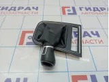 Чехол кулисы КПП Volkswagen Jetta (A6) 5C7711113CIRF. Дефекты.