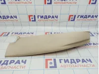 Обшивка стойки задней левой нижняя Volkswagen Jetta (A6) 5C686776595T. Потертость.