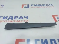Обшивка стойки передней правой Volkswagen Jetta (A6) 5C686823882V.