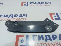 Кронштейн передней панели правый верхний Volkswagen Jetta (A6) 5C6805932.