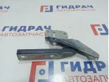 Петля капота правая Volkswagen Jetta (A6) 5C6823302A.