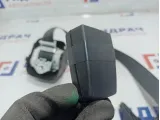 Ремень безопасности задний центральный Volkswagen Jetta (A6) 5C6857807MZGX. Дефект ответной части.