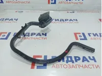 Петля крышки багажника правая Volkswagen Jetta (A6) 5C6827302D.