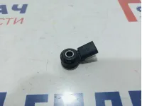 Датчик детонации Volkswagen Jetta (A6) 030905377D.