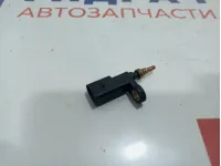 Датчик температуры Volkswagen Jetta (A6) 03F919501B.