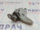 Кронштейн кондиционера Volkswagen Jetta (A6) 03F260885.