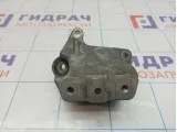 Кронштейн КПП левый Volkswagen Jetta (A6) 1K0199117CE.