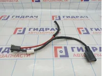 Клемма аккумулятора плюс Volkswagen Jetta (A6) 5C0971228E.