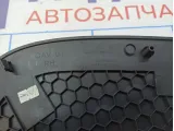 Накладка торпедо правая Volkswagen Jetta (A6) 5C685824882V.