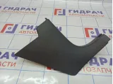 Обшивка стойки передней нижняя правая Volkswagen Jetta (A6) 5C786348482V.