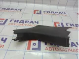 Обшивка стойки передней нижняя правая Volkswagen Jetta (A6) 5C786348482V.