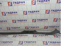 Накладка порога внутренняя правая Volkswagen Jetta (A6) 5C685337282V. Потертости.