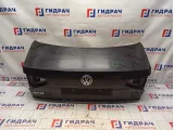 Крышка багажника Volkswagen Jetta (A6) 5C6827025A. Вмятина.