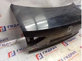 Крышка багажника Volkswagen Jetta (A6) 5C6827025A. Вмятина.