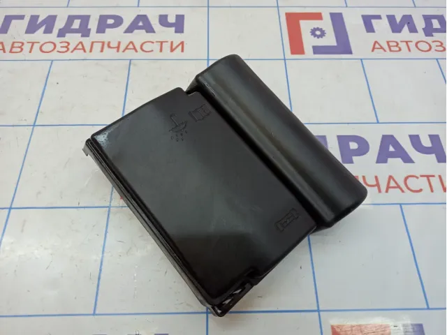 Крышка блока предохранителей Volkswagen Jetta (A6) 5C0937132A.