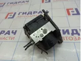 Блок ABS (насос) Volkswagen Jetta (A6) 1K0614517.