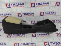 Консоль Volkswagen Jetta (A6) 5C7863241N. В сборе.