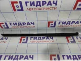 Уплотнитель стекла двери задней правой Volkswagen Jetta (A6) .