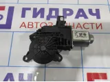 Моторчик стеклоподъемника Volkswagen Jetta (A6) 6R0959812M. Задний правый.