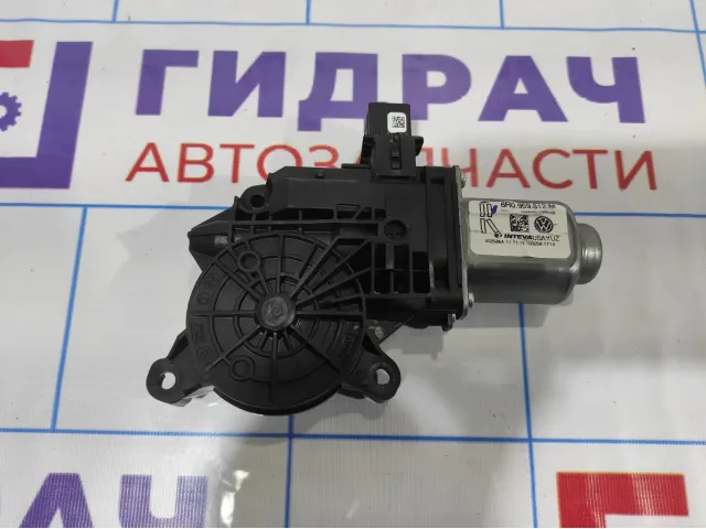 Моторчик стеклоподъемника Volkswagen Jetta (A6) 6R0959812M. Задний правый.