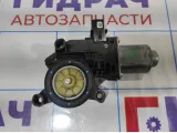 Моторчик стеклоподъемника Volkswagen Jetta (A6) 6R0959811M. Задний левый.