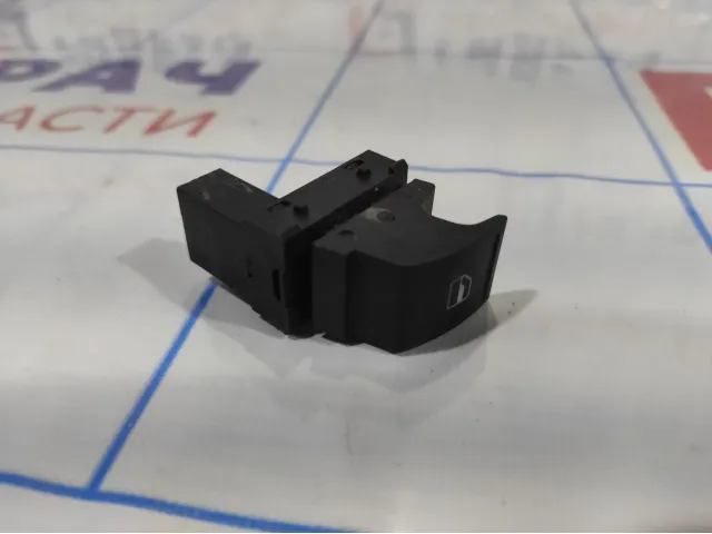 Кнопка стеклоподъемника Volkswagen Jetta (A6) 7L6959855BREH.