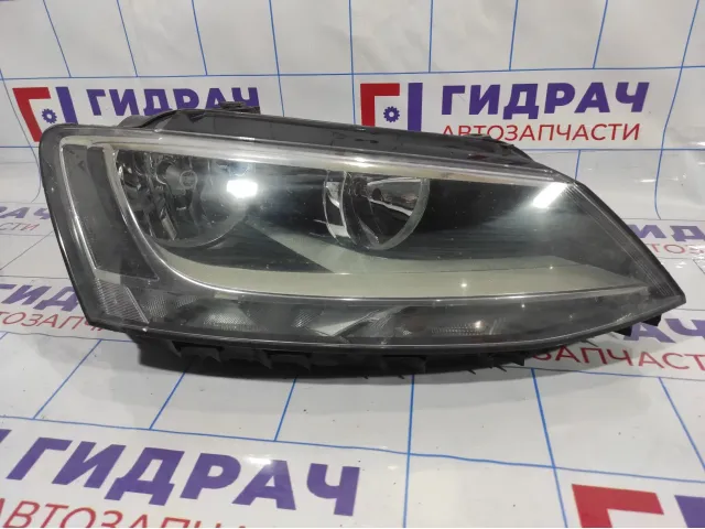 Фара правая Volkswagen Jetta (A6) 5C7941006A.