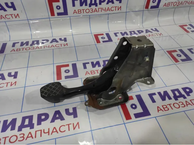 Педаль сцепления Volkswagen Jetta (A6) 1K1721321B.