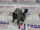 Педаль сцепления Volkswagen Jetta (A6) 1K1721321B.