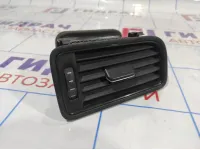 Дефлектор воздушный правый Volkswagen Jetta (A6) 5C6819704.