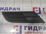 Решетка в бампер левая Volkswagen Jetta (A6) 5C6853665.