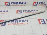 Накладка стекла переднего левого Volkswagen Passat 3B08374757Z7