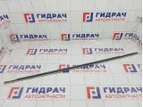 Накладка стекла переднего левого Volkswagen Passat 3B08374757Z7