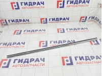 Накладка стекла заднего левого Volkswagen Passat 3B48394757Z7