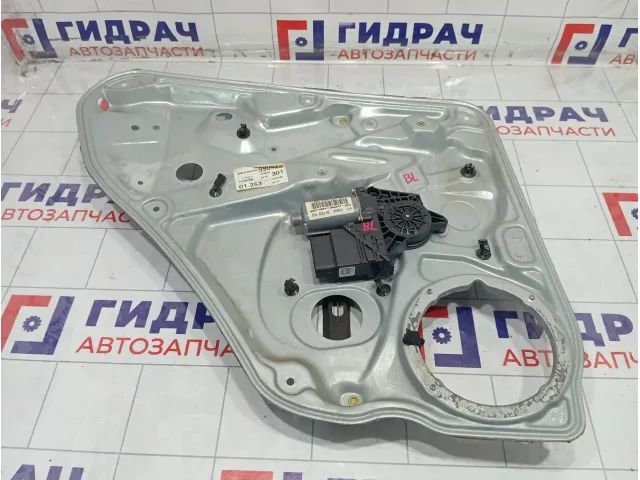 Стеклоподъемник электрический задний левый Volkswagen Passat 3B9839461A