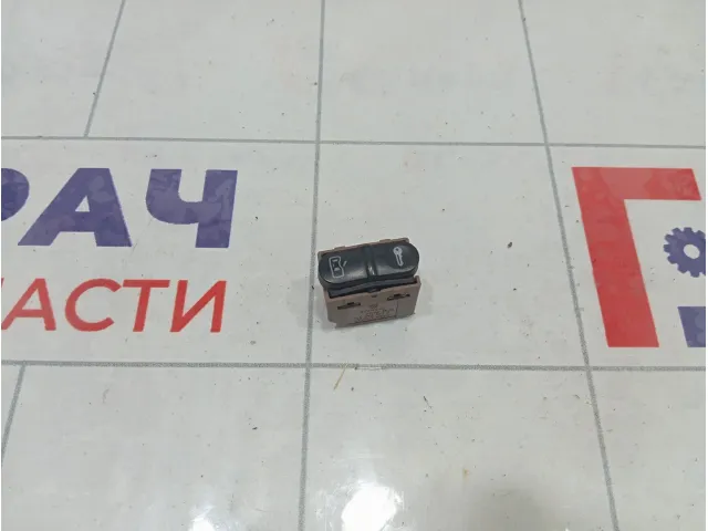 Кнопка центрального замка Volkswagen Passat 1J0962125A01C