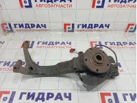 Кулак поворотный передний левый Volkswagen Passat 8D0407257AM