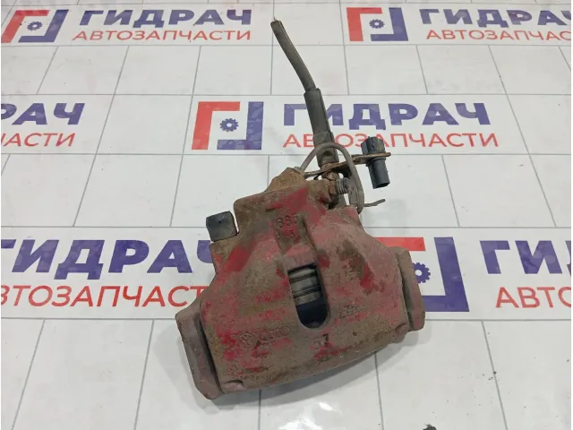 Суппорт тормозной передний правый Volkswagen Passat 8E0615124A