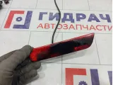 Фонарь задний в бампер правый Volkswagen Passat 3B0945072A